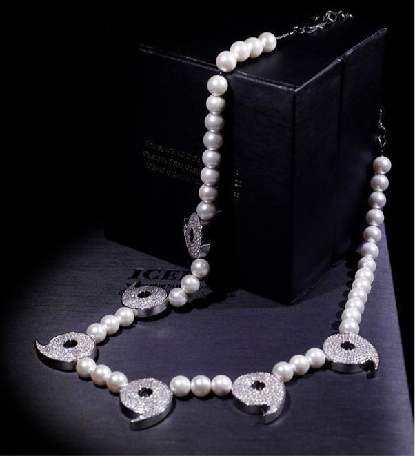 Uchiha Mangekyou Pearl Necklace – Naruto-Inspired Luxury Jewelry