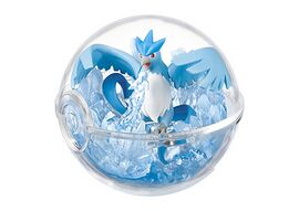 PokeMon Pokeball Terrarium Set ONE