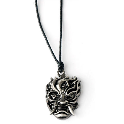 Samurai Mask Keychain/Pendant – Cyberpunk 2077 Inspired Metal Accessory