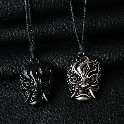 Samurai Mask Keychain/Pendant – Cyberpunk 2077 Inspired Metal Accessory