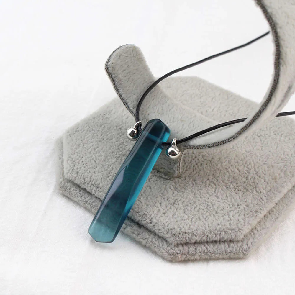 Tsunade's Necklace [Naruto]